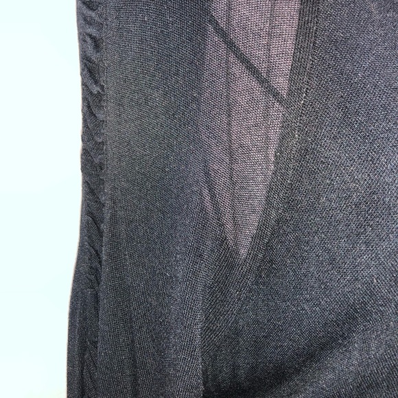 Guess - Picture 5 of 6